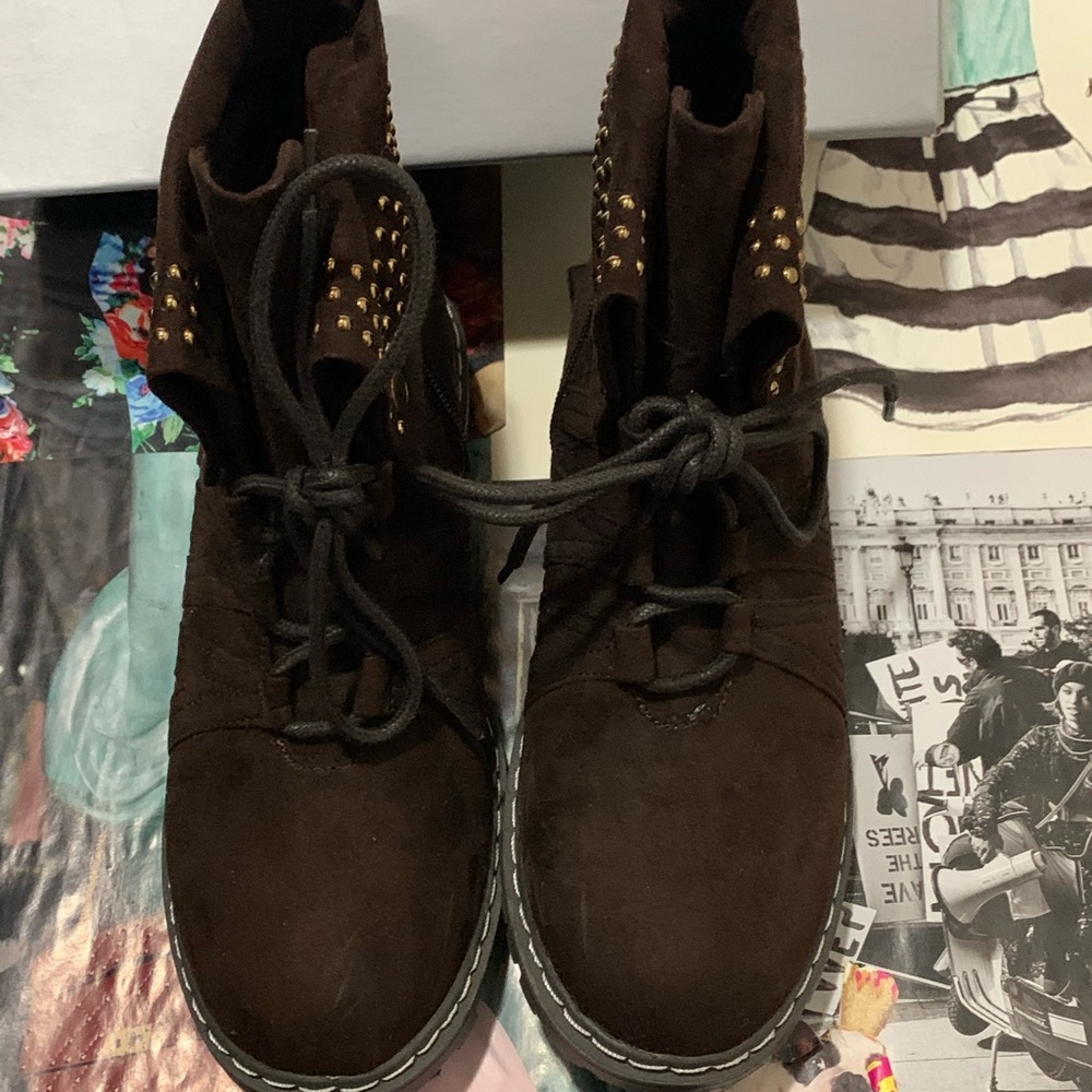 Stuart Weitzman boots